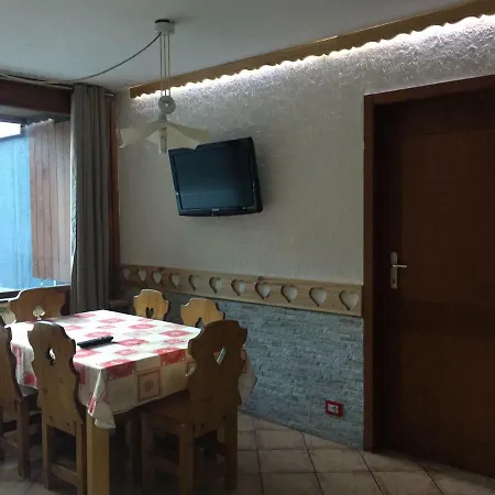 Piolet Panoramic شقة *